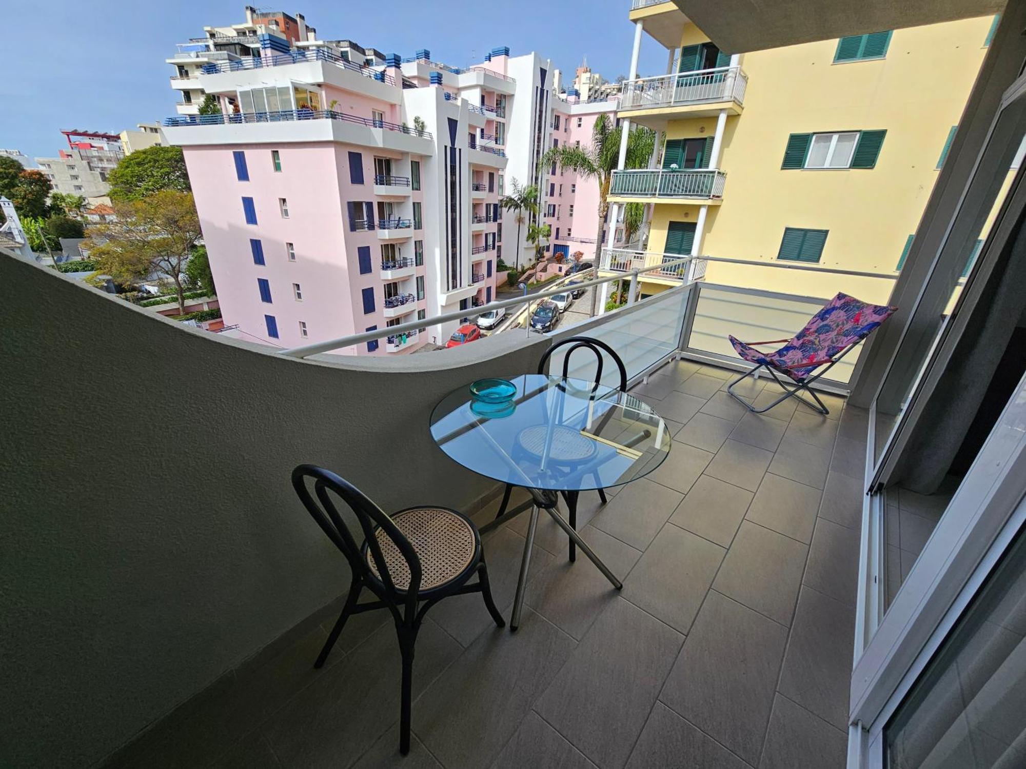Apartamentos Navio Azul فونشال الغرفة الصورة