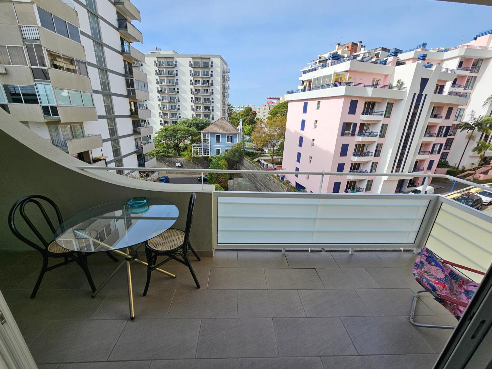 Apartamentos Navio Azul فونشال الغرفة الصورة